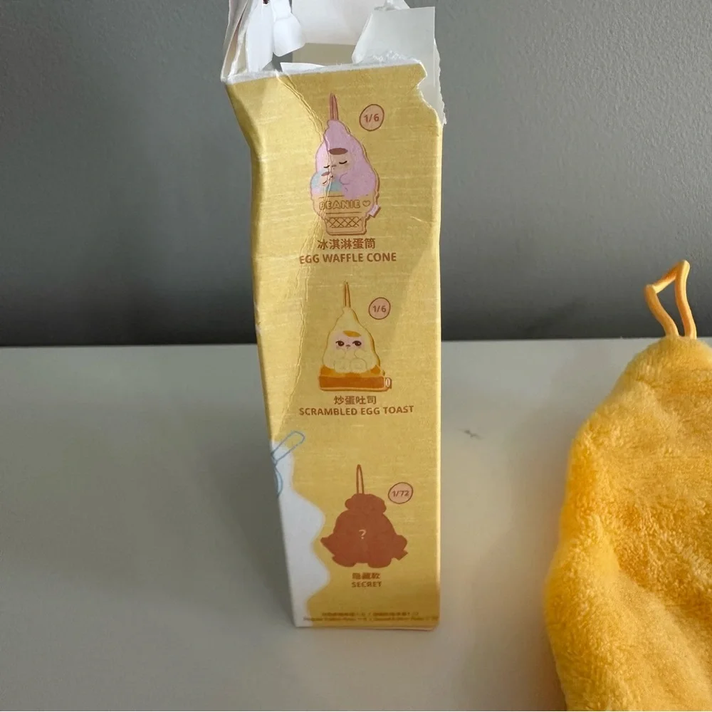 Pucky Egg Beanie Hand Towel Egg Roll